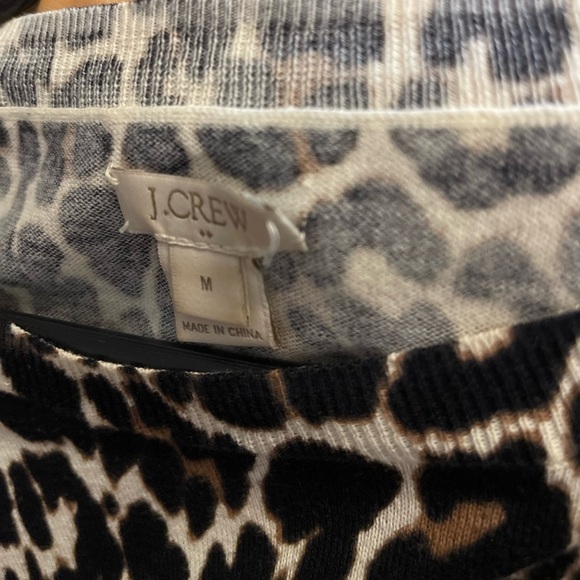 J.Crew Leopard Print Cotton Sweater Top women’s Size M long sleeve lightweight - Picture 6 of 6